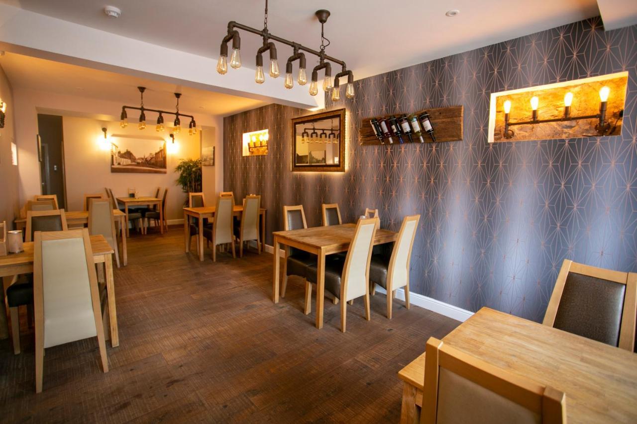 לוקרבי The Townhead Hotel מראה חיצוני תמונה