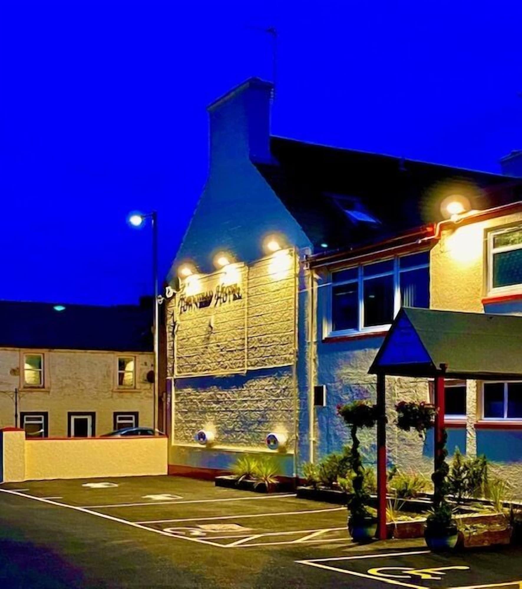 לוקרבי The Townhead Hotel מראה חיצוני תמונה